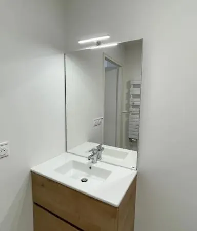 Bel A 5 Mn De Paris Tres Proche Metro 13 Et 14 Apartment