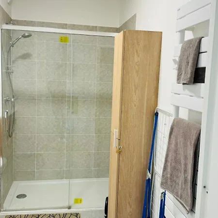 Apartment Bel A 5 Mn De Paris Tres Proche Metro 13 Et 14 Saint-Ouen (Seine-Saint-Denis)
